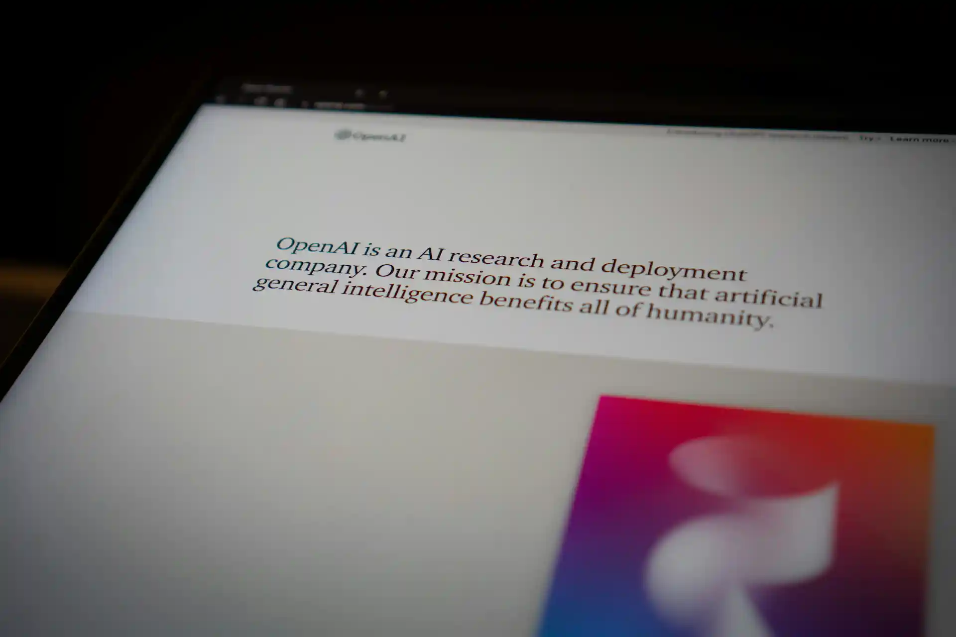 Erfaren SEO-specialist skapar bättre affärsidéer med AI-prototyper-kemper-urlFSUT2zyM-unsplash